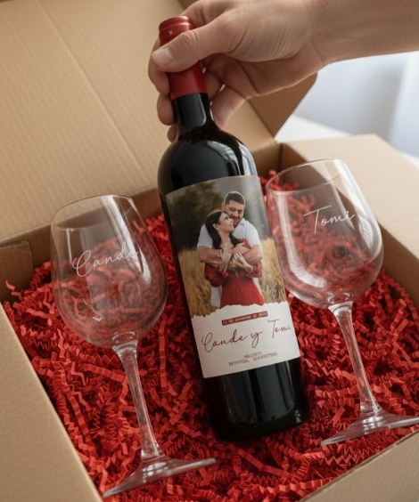 BOX ESPECIAL SAN VALENTÍN EXPERIENCIA PINTURA EN COPAS A DOS - Imagen 4