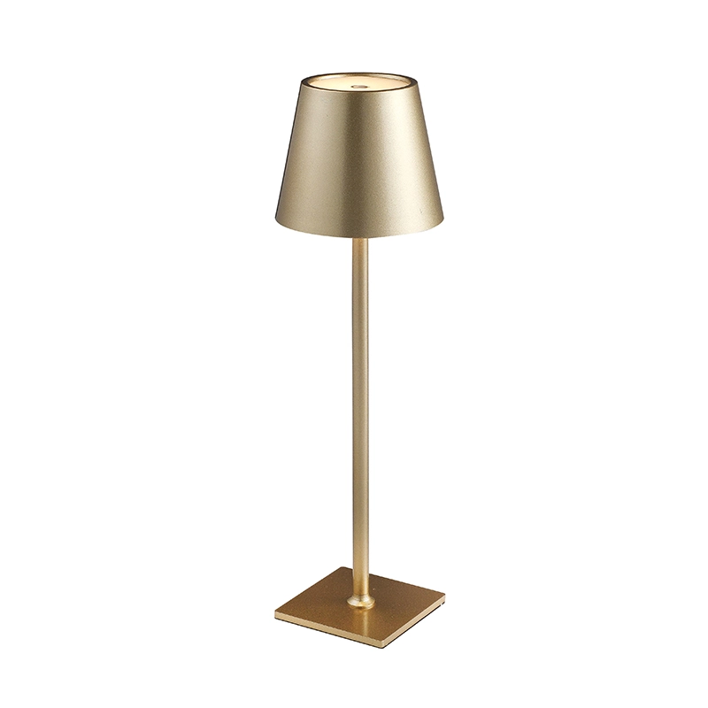 LAMPARA MINIMALISTA DORADO
