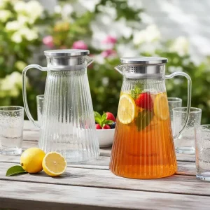 JARRO DE VIDRIO CON TAPA EN ACERO 2.0L + 6 VASOS DE VIDRIO