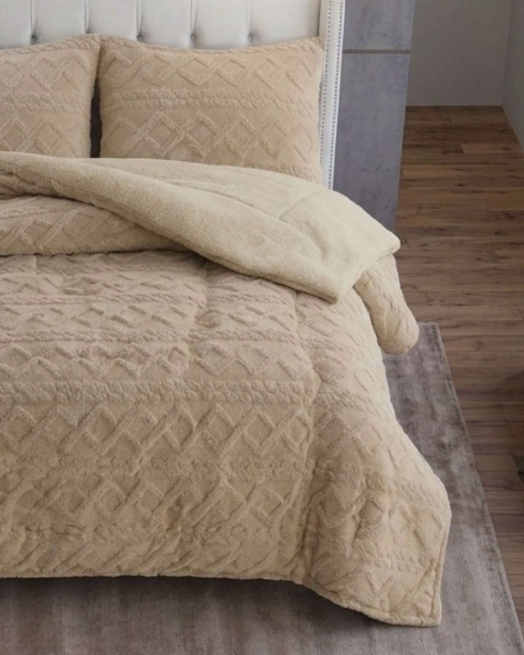 PLUMON CUBRECAMA DE 2P CON CHIPORRO BEIGE INVIERNO - Imagen 2