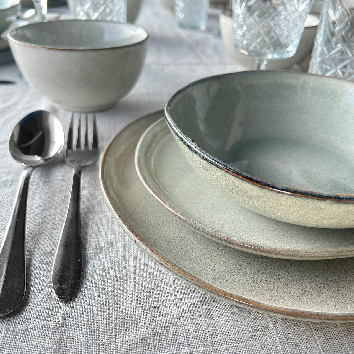 SET VAJILLA 18 PIEZAS RUSTICO GRIS ¡OFERTA CYBER! - Imagen 4